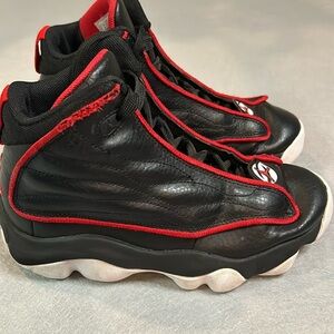 Nike Air Jordan Pro Strong Bred Black University Red DC7911-061 Kids‎ Size 4Y